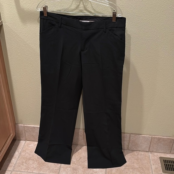 Gap Perfect Trousers Woman's in a size 8 - Picture 2 of 9